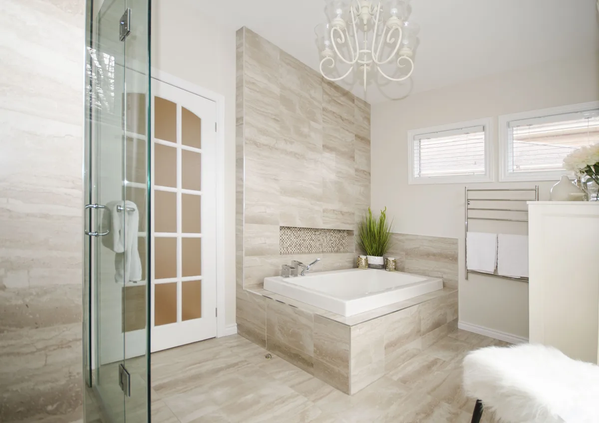 Elegant Two-Room Ensuite