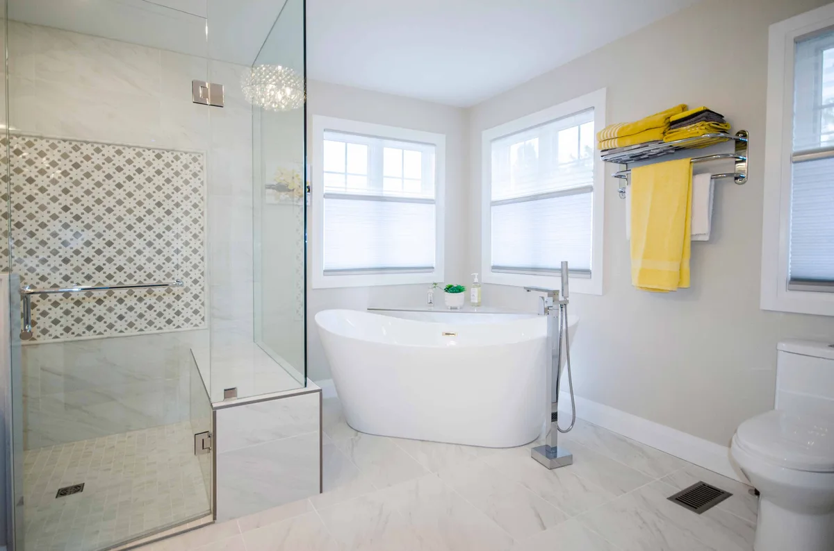 Elegant Calacatta Tile Bathroom Renovation in Pickering