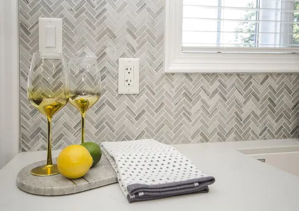 Stylish Grey Kitchen - Image 4