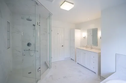 Spacious and Crisp in all White - Image 4