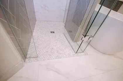 Elegant Grey Tone-on-Tone - Image 4