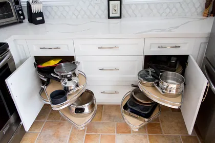 Petit Kitchen with Hidden Storage - Image 11