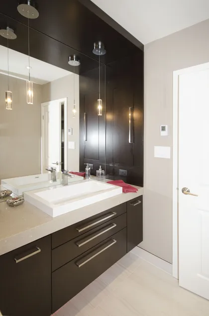 Bathroom with Wall Mounted Toilet - Image 3
