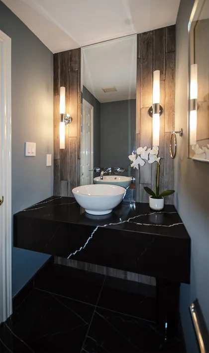 Blue Powder Room - Image 16