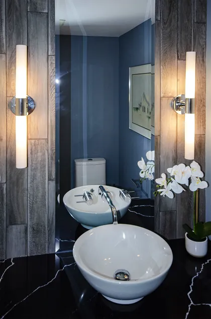 Blue Powder Room - Image 18