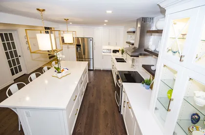 Bright White Kitchen - Image 10