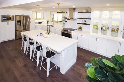 Bright White Kitchen - Image 11