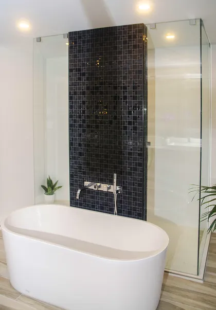 Bold Ensuite - Image 5