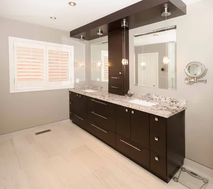 Ensuite with Cathedral Ceilings - Image 3