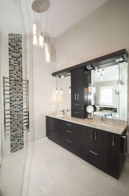 Ensuite with Cathedral Ceilings - Image 13