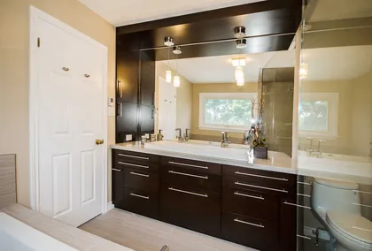 Ensuite with Trough Sink - Image 4