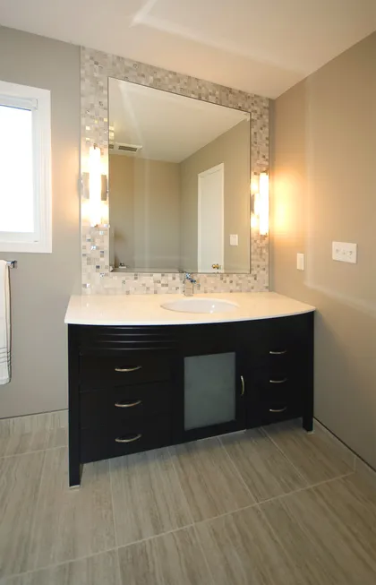 Ensuite with a Large Corner Shower - Image 2