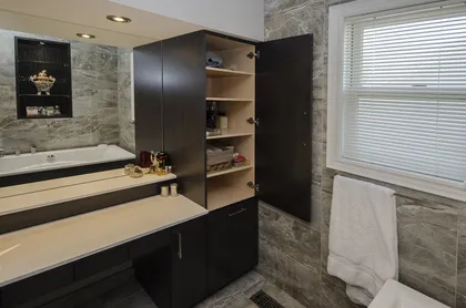 Dark Grey Transitional Ensuite - Image 8