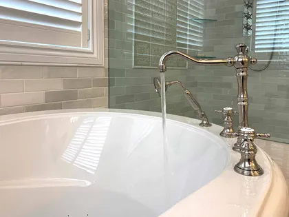 Elegant Pickering Ensuite With Custom Vanity Design - Image 1