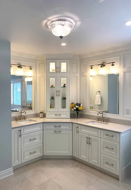 Elegant Pickering Ensuite With Custom Vanity Design - Image 3